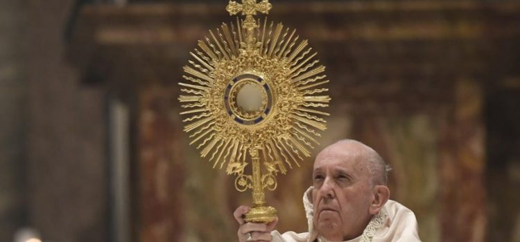 Prophetic News Radio-Who rides the beast? Catholic church in Revelation? Susan Puzio with Jackie Alnor Prophetic News Radio-Who rides the beast? Catholic church in Revelation? Susan Puzio with Jackie Alnor